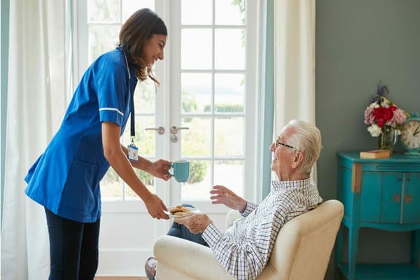 بهترین شرکت خدمات پرستاری سالمند در کرج